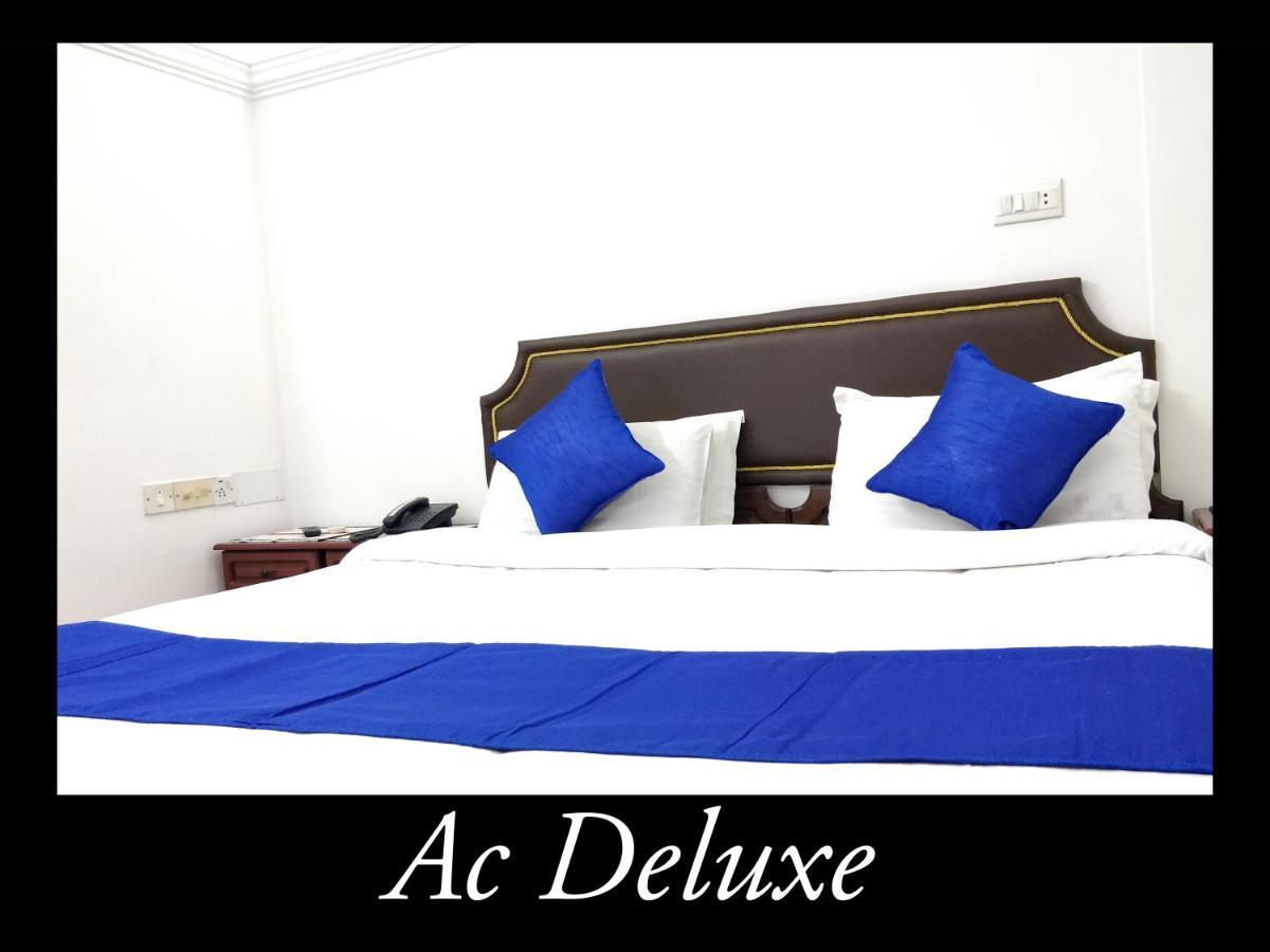 Hotel Jj Inn Kochi Exteriör bild